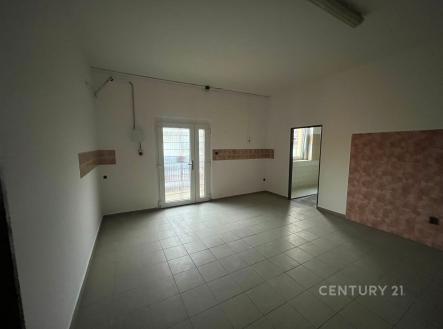 . | Pronájem - obchodní prostor, 45 m²