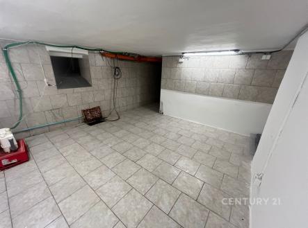 . | Pronájem - obchodní prostor, 45 m²