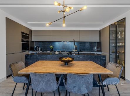 . | Prodej bytu, 3+kk, 118 m²