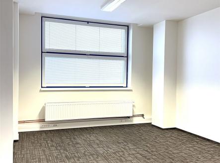 . | Pronájem - kanceláře, 58 m²