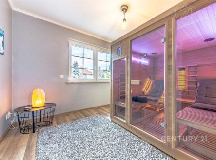 . | Prodej - dům/vila, 198 m²