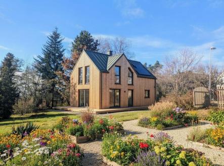 . | Prodej - pozemek pro bydlení, 2 485 m²