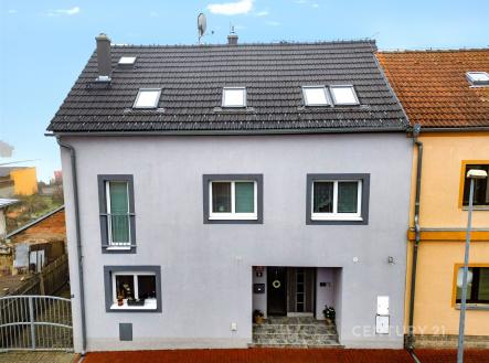 . | Prodej - nájemní dům, 375 m²