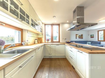 . | Prodej - dům/vila, 226 m²