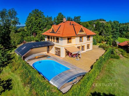 . | Prodej - dům/vila, 327 m²