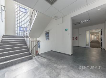 . | Pronájem - kanceláře, 56 m²