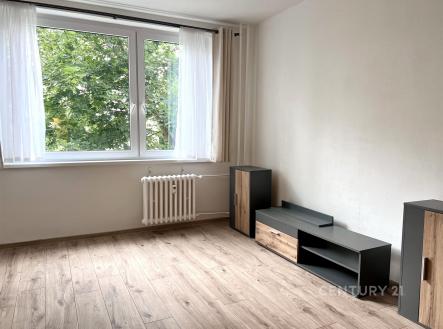 . | Pronájem bytu, 2+kk, 46 m²