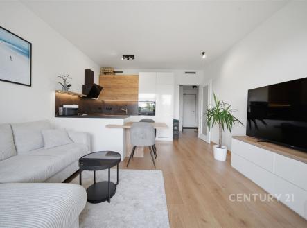 . | Pronájem bytu, 2+kk, 56 m²
