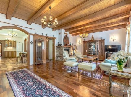 . | Prodej - dům/vila, 663 m²