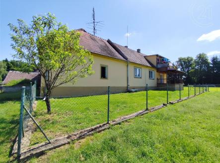 . | Prodej - dům/vila, 293 m²