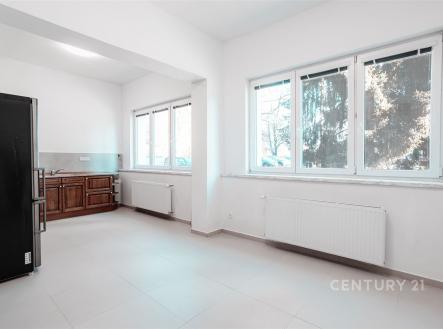 . | Pronájem bytu, 2+kk, 64 m²