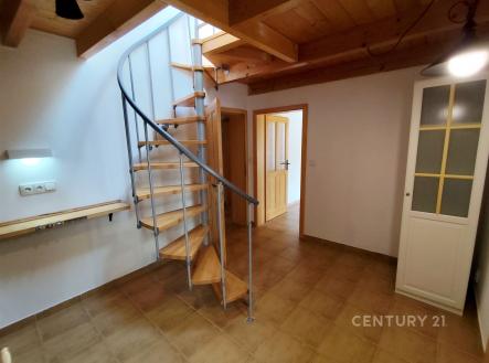 . | Pronájem bytu, 2+1, 70 m²
