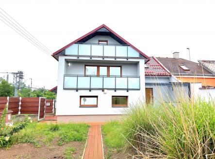 Pohled ze zahrady | Prodej - dům/vila, 243 m²