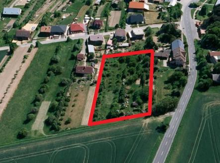 trávník satelit | Prodej - pozemek pro bydlení, 3 437 m²