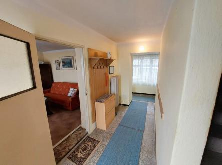 VSTUPNÍ CHODBA | Prodej - dům/vila, 77 m²