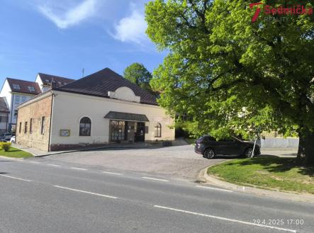 0e1bdcbc-f346-4b52-8834-8d8d1474e8c4 | Pronájem - kanceláře, 85 m²