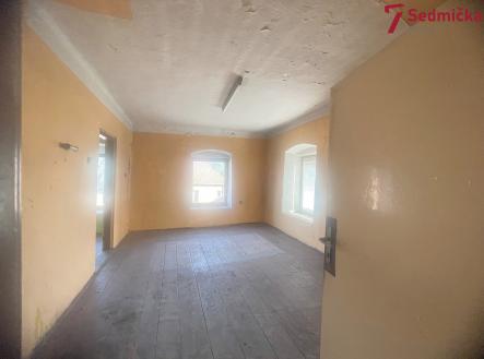 4 | Prodej - dům/vila, 243 m²