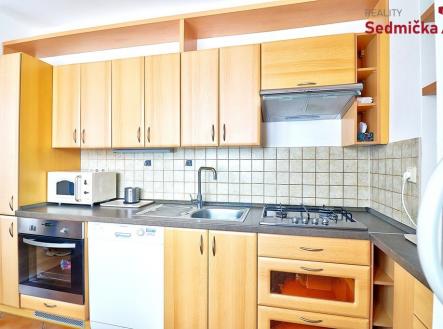 100 | Prodej bytu, 2+kk, 56 m²