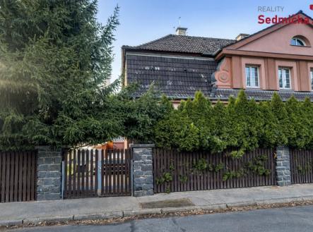 titulka nova | Prodej - dům/vila, 320 m²