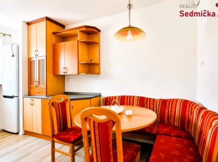 010 | Prodej bytu, 2+1, 64 m²