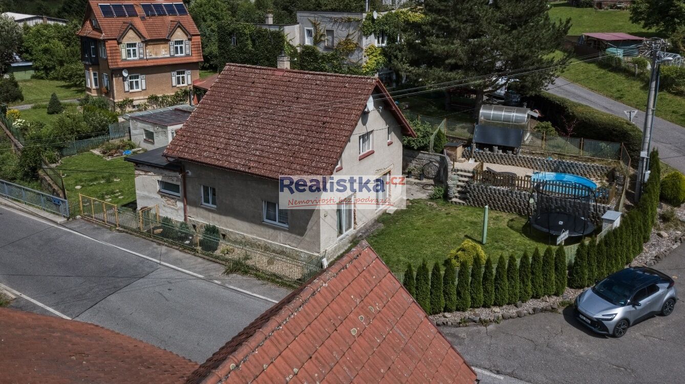 Prodej rodinného domu 5+kk pozemek 610 m² – Chotyně u Hrádku nad Nisou | terasa, bazén, garáž