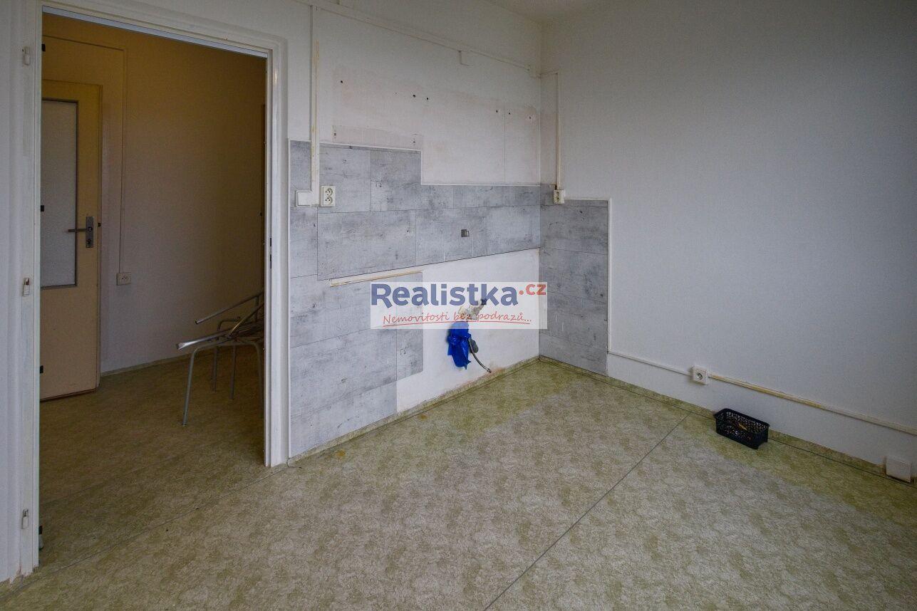 Prodej bytu 4+1 (83 m²) rozděleného na 2 samostatné jednotky – Plzeň, Vinice, ul. Strážnická