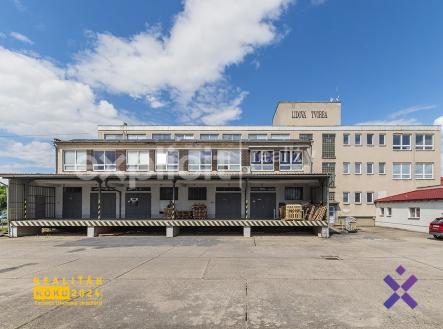 Prodej komercniho objektu-lehka vyroba,sklady s rampou,kancelare,2007 m²-Uhersky Brod2 | Prodej - komerční objekt, výroba, 1 990 m²