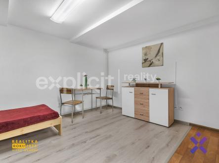 Radek Motyka Zlin Pronajem Nella1 small 02 | Pronájem bytu, 1+kk, 26 m²