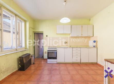 Prodej rodinneho domu 199 m2, pozemnek 1318 m2-Hluk,okres Uherske Hradiste3 | Prodej - dům/vila, 135 m²