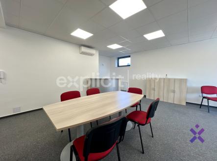 Pronajem kancelare otrokovice 61m okres zlin5 | Pronájem - kanceláře, 61 m²