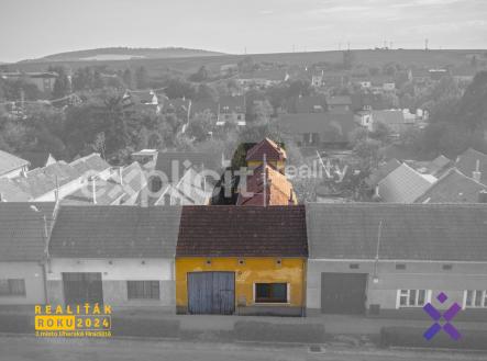 Prodej rodinneho domu 199 m2, pozemek 349 m2,Hluk,okres Uherske Hradiste30 | Prodej - dům/vila, 135 m²