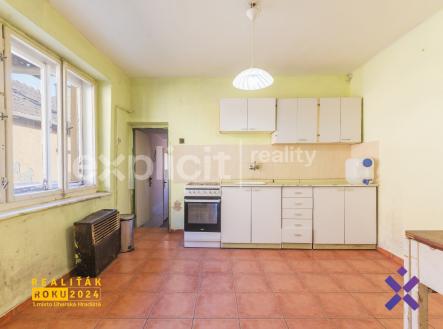 Prodej rodinneho domu 199 m2, pozemnek 1318 m2-Hluk,okres Uherske Hradiste3 | Prodej - dům/vila, 135 m²