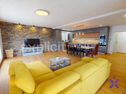 pronajem-byt-4-kk-110-m2-luhacovice-pronajem-byt-4kk-explicit-reality-luhacovice-9-66f4c2 | Prodej bytu, 4+kk, 320 m²