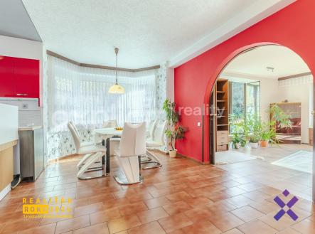 Prodej - dům/vila, 203 m² obrázek