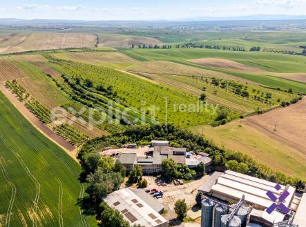 Komerční areál Šardice | Prodej - komerční objekt, výroba, 1 837 m²