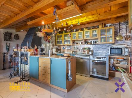 Prodej chalupy 3+kk, 122 m², pozemek 593 m², Bystrice pod Lopenikem3 | Prodej - chata/rekreační objekt, 71 m²