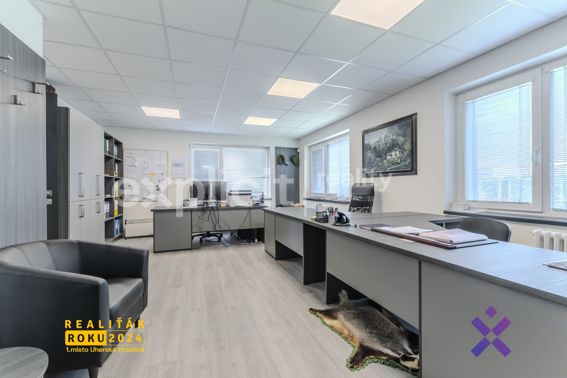 Pronajem komercniho objektu s kancelaremi, vyrobou, sklady a garazemi - Kromeriz2