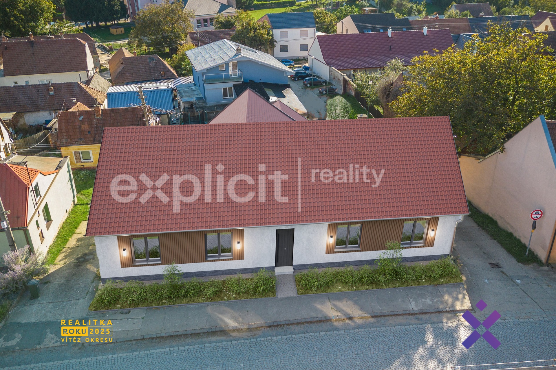 Prodej rodinneho domu 236 m², pozemek 459 m² - Domanin2