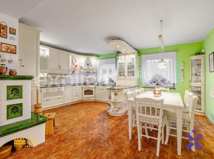 Prodej rodinného domu 234 m², pozemek 998 m² - Provodovrodinného domu - Provodov | Prodej - dům/vila, 234 m²