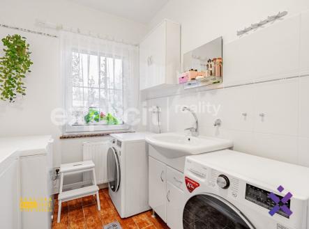 Prodej rodinného domu 234 m², pozemek 998 m² - Provodov | Prodej - dům/vila, 234 m²