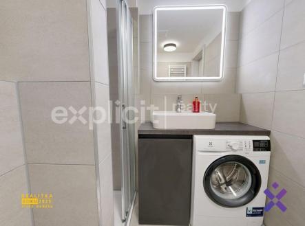 Byt-1kk-s-parkovacim-mistem-ul-Nad-Stranemi-7322-12122025_100806 | Pronájem bytu, 1+kk, 33 m²