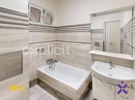 4308-Dlouha-Bathroom-Defurnished | Pronájem bytu, 1+1, 40 m²