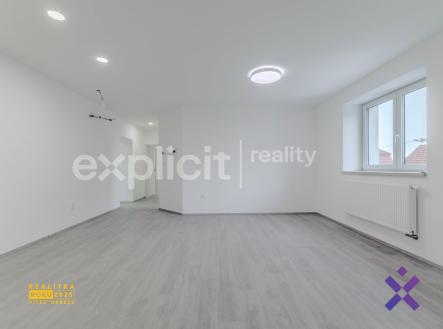 Filip Hladiš realitní makléř Prodej bytu 3+kk 102 m2 s garazi, Nezdenice, okres Uherske Hradiste | Prodej bytu, 3+kk, 102 m²