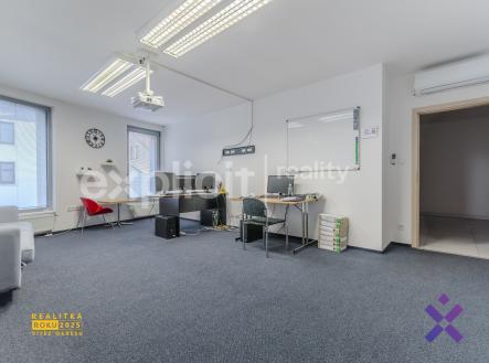 Pronajem obchodniho prostoru u namesti 547 m², Uherske Hradiste7 | Pronájem - obchodní prostor, 173 m²