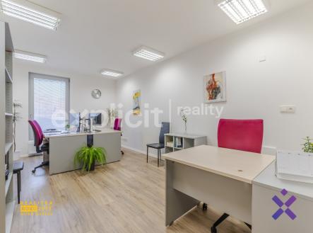 Pronajem obchodniho prostoru u namesti 547 m², Uherske Hradiste20 | Pronájem - obchodní prostor, 199 m²