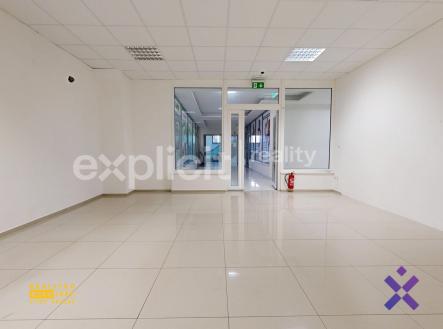 Pronájem - obchodní prostor, 72 m²