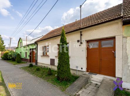 Prodej rodinného domu 2+1 100 m², pozemek 1196 m² - Záhorovice | Prodej - dům/vila, 93 m²
