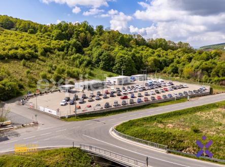Prodej komerčního pozemku 4600 m² - Biskupice Ing. Martin Souček & Explicit Reality | Prodej - pozemek pro komerční výstavbu, 4 600 m²
