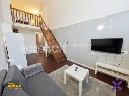 Pronájem ateliéru 1+kk, 40 m² - Zlín (Loft) | Pronájem bytu, 1+kk, 40 m²