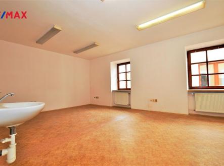 kanceláře v 2. NP ... | Pronájem - kanceláře, 20 m²